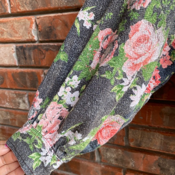 Free people light green with multi floral button down blouse top small - Picture 7 of 8